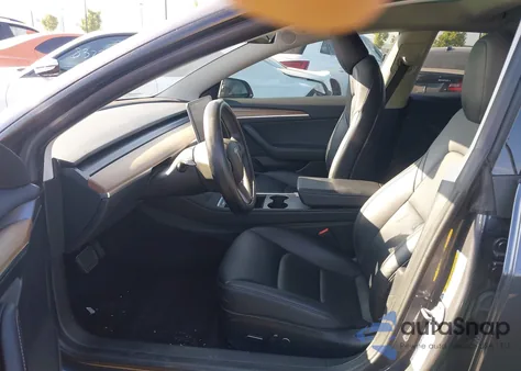 2023 Tesla Model 3 Rear-Wheel Drive z USA, uszkodzony, nr VIN 5YJ3E1EAXPF687487